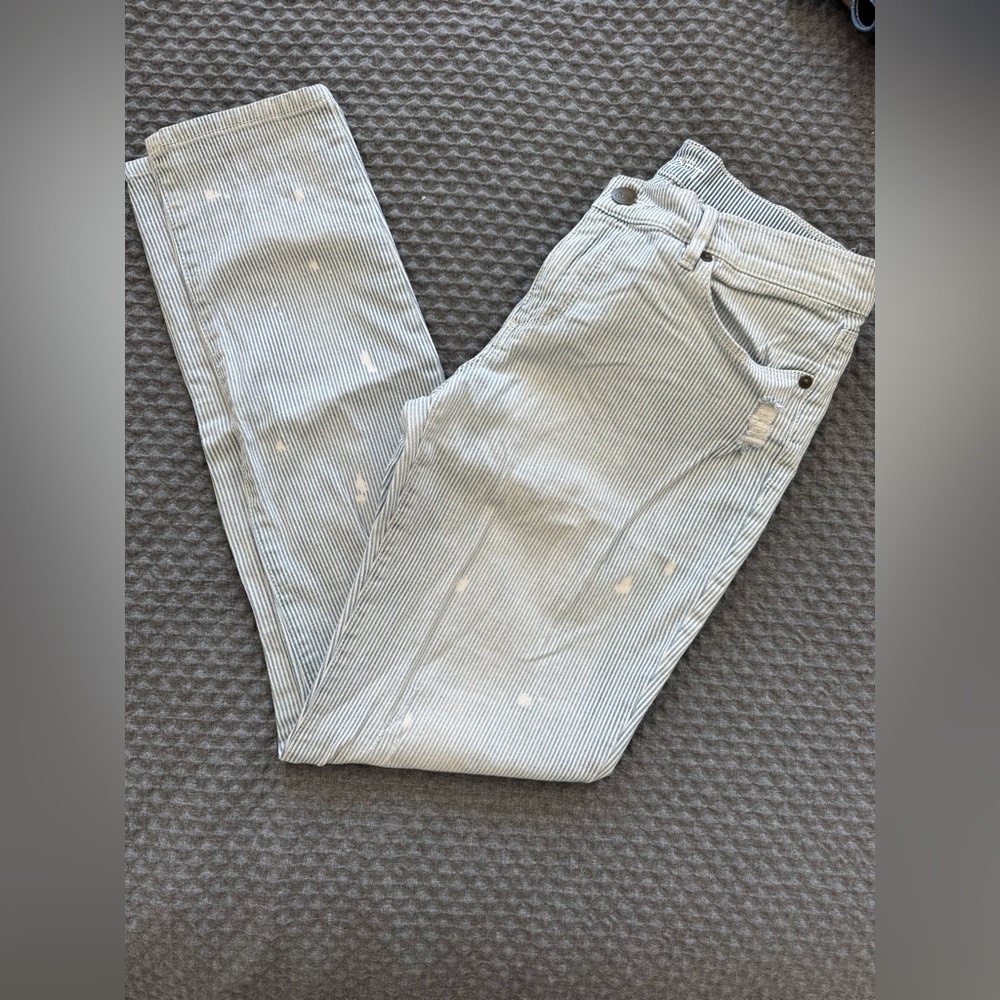 Loft Distressed Relaxed Skinny Jeans 27/4